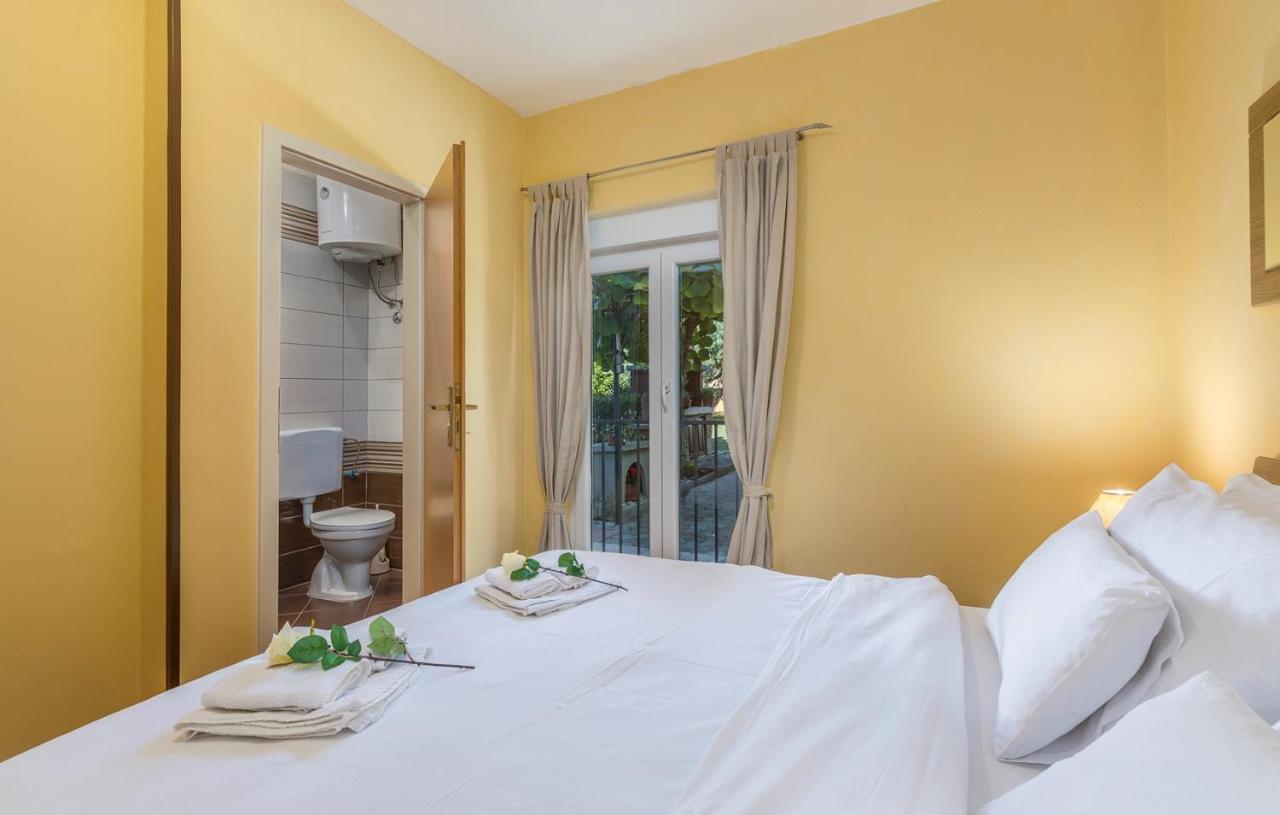 Apartments Loredana Poreč Zewnętrze zdjęcie